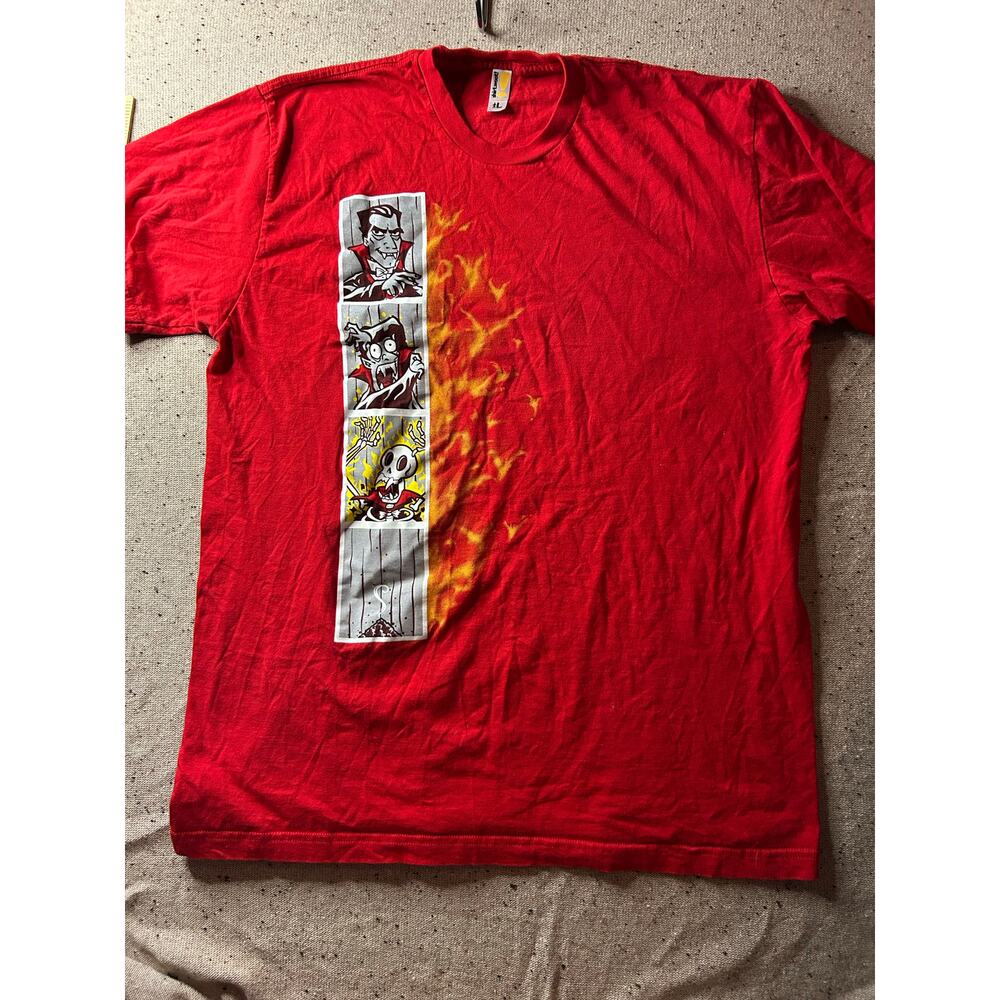 Woot! Red Graphic T-Shirt Men’s Large – Funny Vampire Design